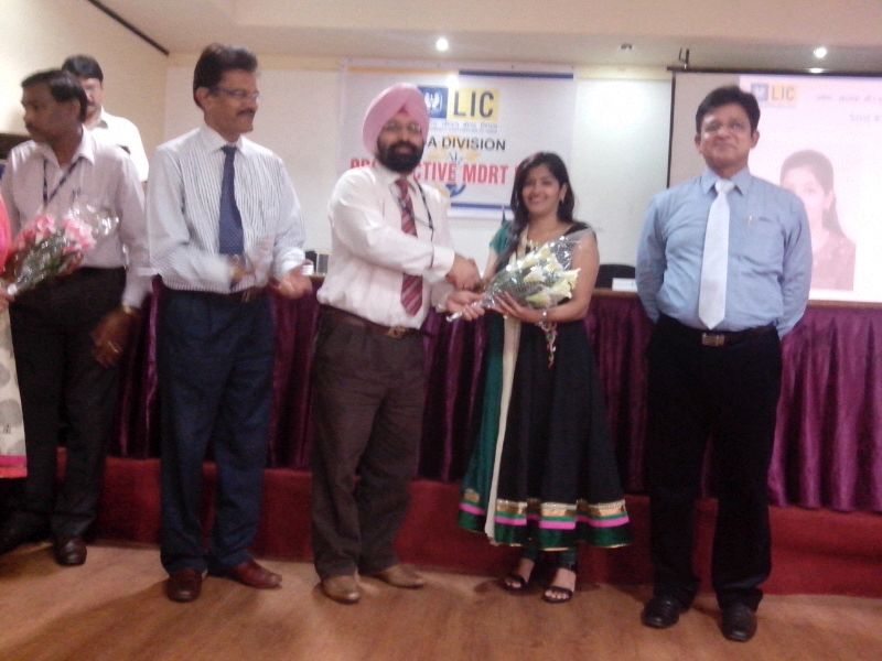 Mdrt felicitation in branch in 2009-10 in division office 